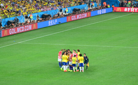 中脱颖而出 中脱颖而出